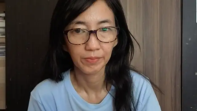 Snapshot of princessD077 chatting on July 3, 4:30 am princessD077 online show from July 3, 4:30 am