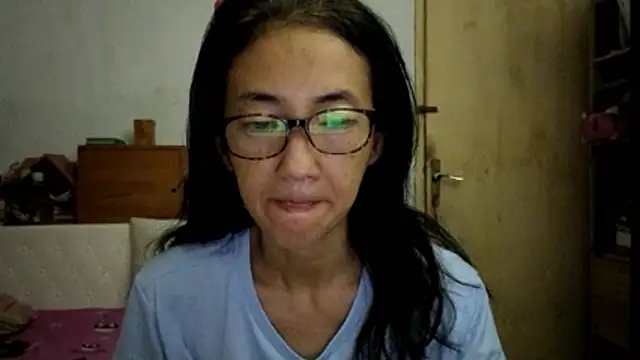 Snapshot of princessD077 chatting on May 24, 4:51 pm princessD077 online show from May 24, 4:51 pm