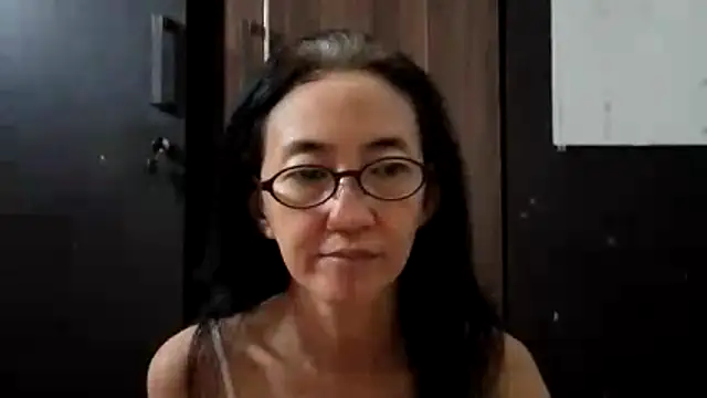 Snapshot of princessD077 chatting on June 17, 4:06 pm princessD077 online show from June 17, 4:06 pm