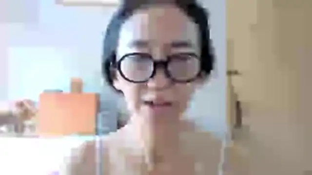 Snapshot of princessD077 chatting on May 18, 2:55 am princessD077 online show from May 18, 2:55 am