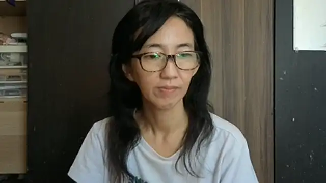 Snapshot of princessD077 chatting on July 5, 3:22 am princessD077 online show from July 5, 3:22 am