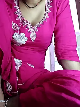 Snapshot of CUTE_kalpna chatting on June 1, 6:46 am CUTE kalpna online show from June 1, 6:46 am