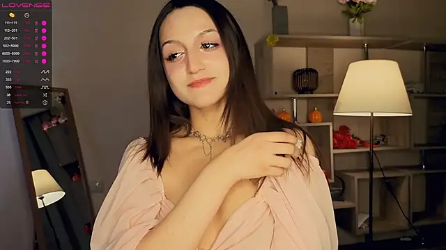 ClarissaMaheia online show from March 18, 7:15 pm