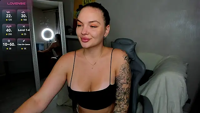 LeyaKale online show from October 25, 1:38 am