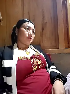 Snapshot of Sinhlinh2020 chatting on November 1, 9:25 am Sinhlinh2020 online show from November 1, 9:25 am