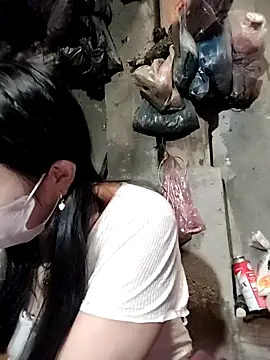 Snapshot of Sinhlinh2020 chatting on November 13, 6:06 am Sinhlinh2020 online show from November 13, 6:06 am