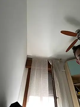 Snapshot of Drgghjkkk chatting on March 2, 10:33 am Drgghjkkk online show from March 2, 10:33 am