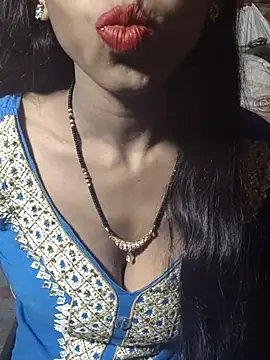 Itz Aisha   online show from December 17, 9:36 am