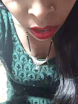 Itz Aisha   online show from December 16, 6:50 am