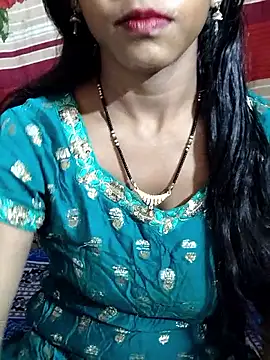 Itz Aisha   online show from March 14, 5:35 am