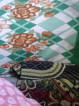 Snapshot of Itz_Aisha__ chatting on July 13, 6:24 am Itz Aisha online show from July 13, 6:24 am