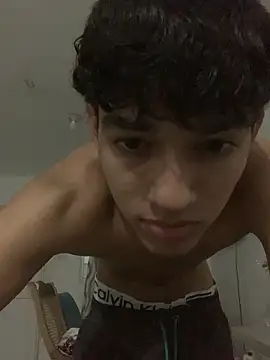 Alex king17 online show from April 8, 9:00 am