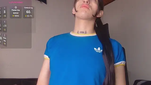 Snapshot of Scarlett_crastrawberry chatting on November 30, 9:37 pm Scarlett crastrawberry online show from November 30, 9:37 pm