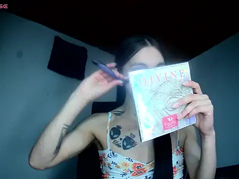 Scarlett crastrawberry online show from March 7, 10:15 pm