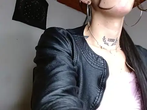 Scarlett crastrawberry online show from April 4, 3:57 am