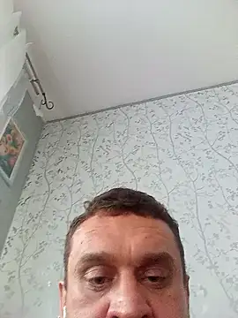 Snapshot of PeteR1987- chatting on November 13, 8:40 am PeteR1987- online show from November 13, 8:40 am