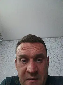 PeteR1987- online show from June 2, 2:44 am