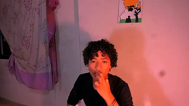 bad girl xxx online show from April 12, 3:32 am