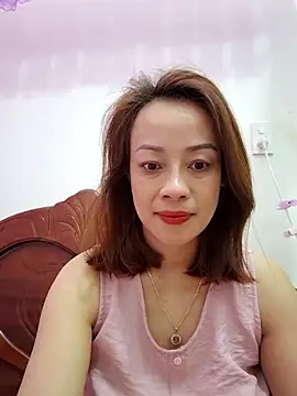 Snapshot of Baby-bigboobs20 chatting on November 24, 8:53 pm Baby-bigboobs20 online show from November 24, 8:53 pm