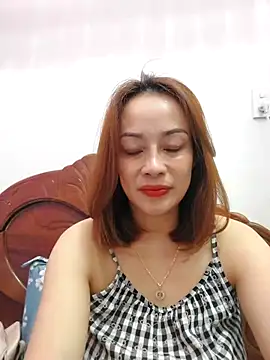 Snapshot of Baby-bigboobs20 chatting on November 14, 12:53 pm Baby-bigboobs20 online show from November 14, 12:53 pm