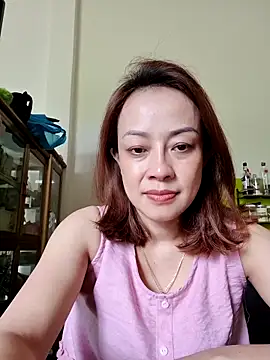 Snapshot of Baby-bigboobs20 chatting on November 28, 3:28 am Baby-bigboobs20 online show from November 28, 3:28 am