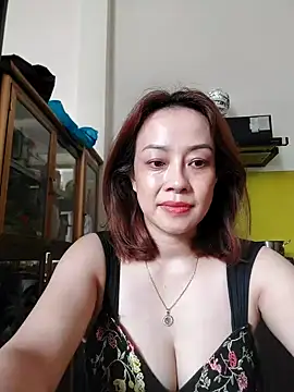 Snapshot of Baby-bigboobs20 chatting on November 3, 9:13 am Baby-bigboobs20 online show from November 3, 9:13 am