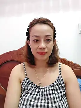Snapshot of Baby-bigboobs20 chatting on October 17, 8:54 pm Baby-bigboobs20 online show from October 17, 8:54 pm