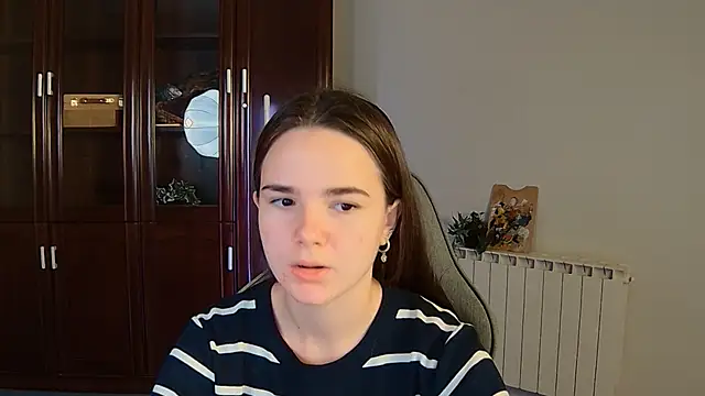 May Bloom online show from October 22, 5:29 am