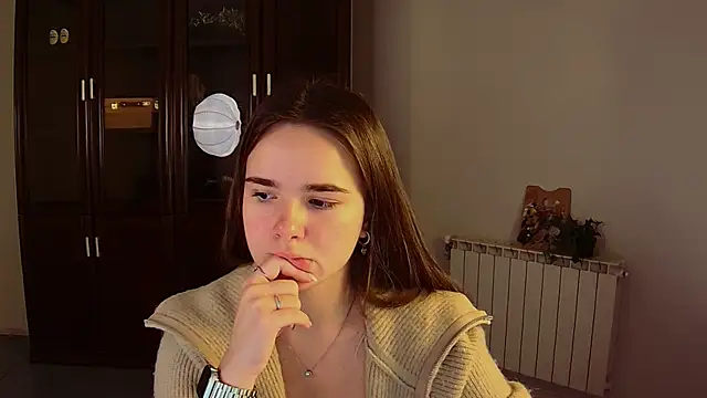 May Bloom online show from October 31, 5:15 am