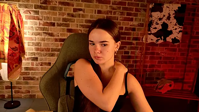 May Bloom online show from October 24, 5:17 am