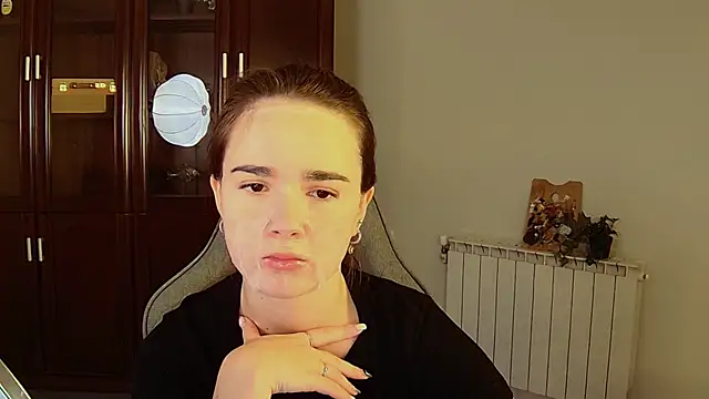 May Bloom online show from October 29, 5:39 am