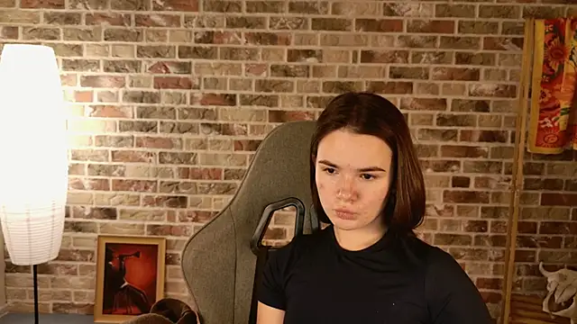 May Bloom online show from December 18, 5:12 am