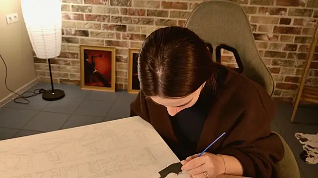 May Bloom online show from December 16, 5:11 am