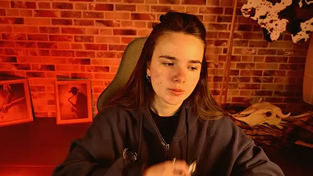 May Bloom online show from February 25, 6:13 am