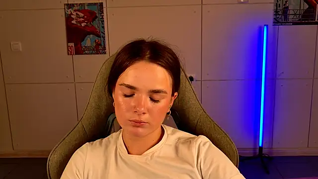 May Bloom online show from October 27, 5:25 pm