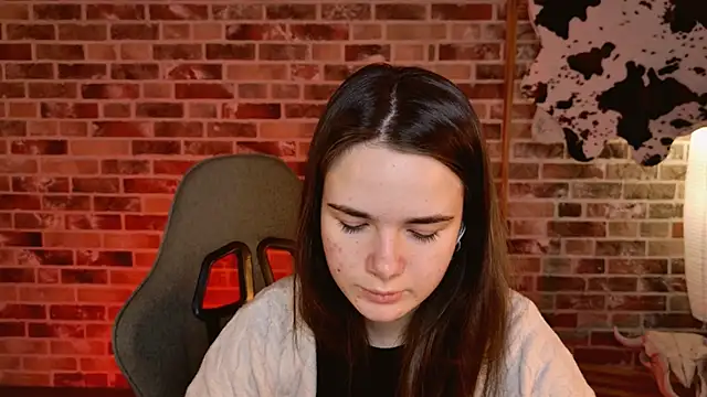 May Bloom online show from February 18, 6:11 am