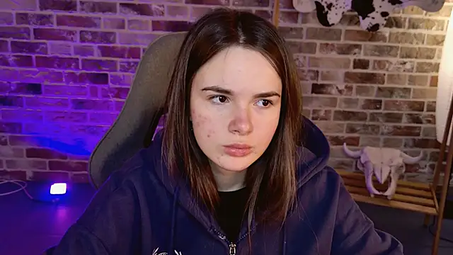 May Bloom online show from February 10, 8:02 am