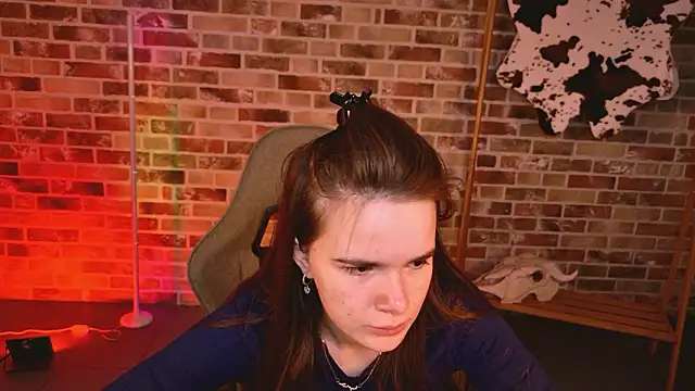 May Bloom online show from March 24, 7:08 am