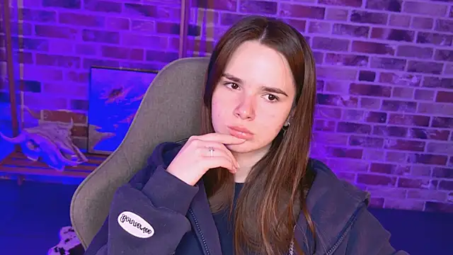 May Bloom online show from April 15, 2:10 pm