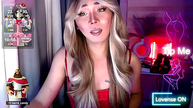 Snapshot of Katesy12 chatting on June 25, 12:21 pm Katesy12 online show from June 25, 12:21 pm