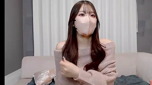 LOVE MIREI LOVE online show from March 13, 11:15 am