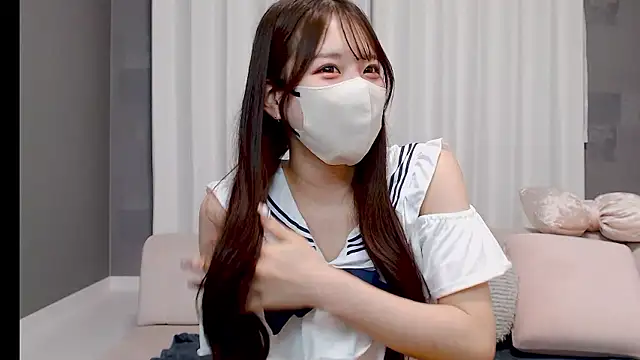 LOVE MIREI LOVE online show from February 23, 11:11 am