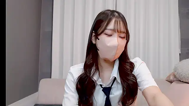 LOVE MIREI LOVE online show from March 20, 11:11 am