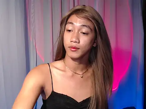 taylaxuxu online show from April 23, 5:47 am