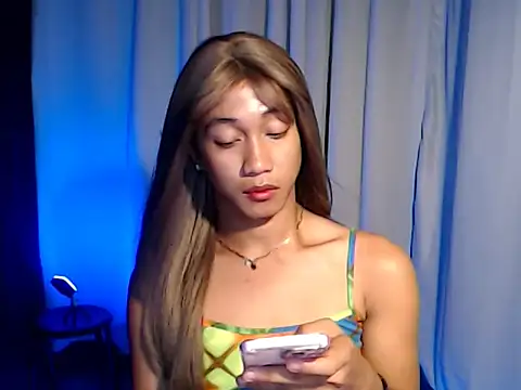 taylaxuxu online show from March 4, 10:34 am