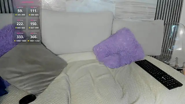 Snapshot of gigi_mane chatting on November 13, 2:37 am gigi mane online show from November 13, 2:37 am