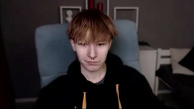 guitarandangell online show from February 25, 11:10 am