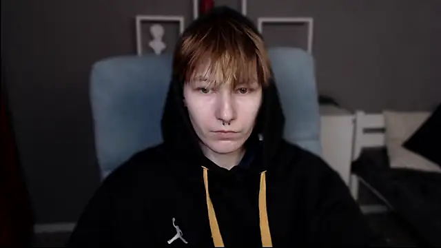 guitarandangell online show from February 26, 2:28 pm