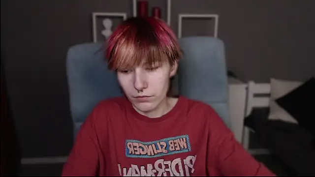 guitarandangell online show from April 2, 11:17 am