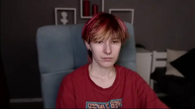 guitarandangell online show from April 3, 3:07 pm